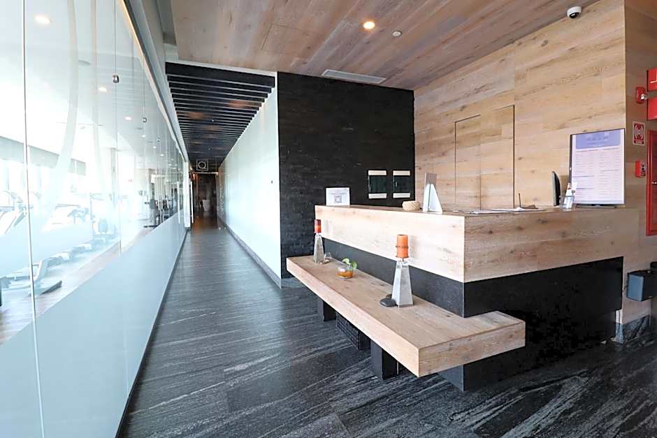 QUARTZ HOTEL & SPA