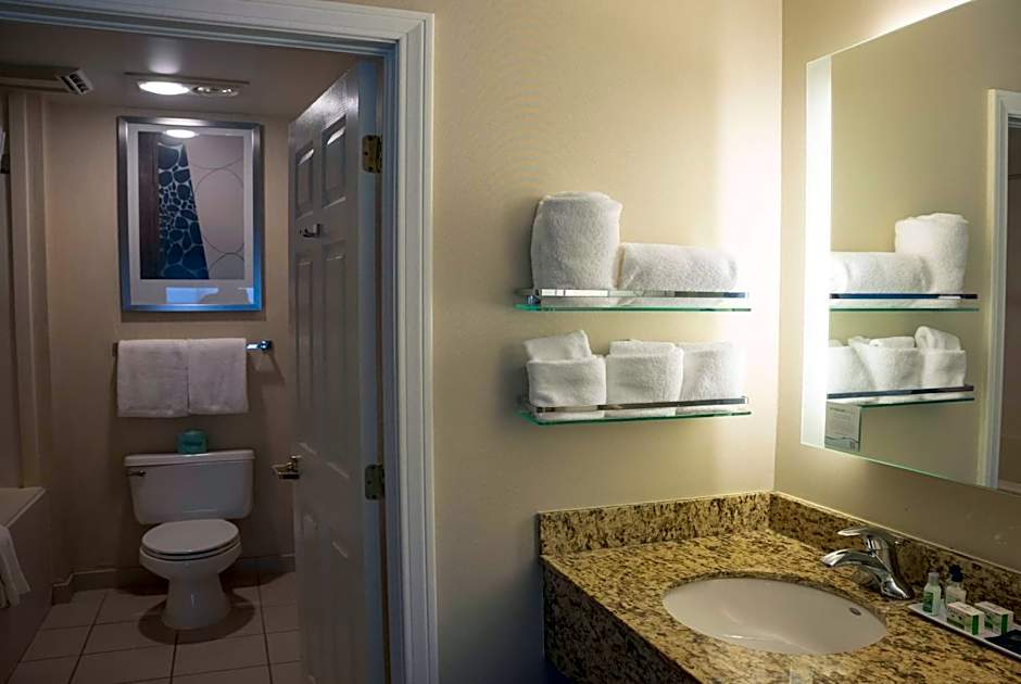 Hawthorn Suites by Wyndham Erie