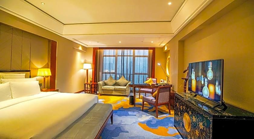 Wyndham Grand Plaza Royale Ningbo