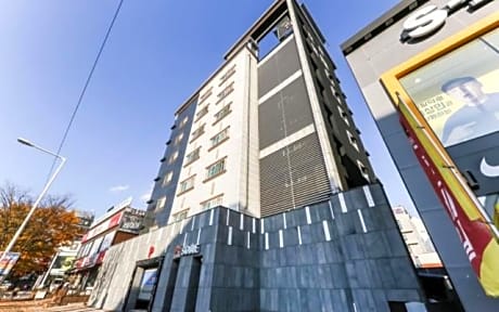 From H sum Hotel Daejeon
