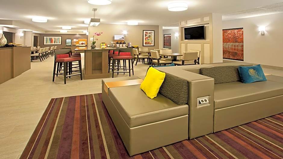 Holiday Inn Express Hotel & Suites Minneapolis - Minnetonka By IHG