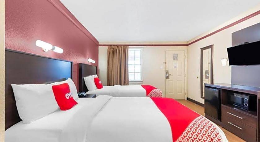 OYO Hotel Tulsa N Sheridan Rd & Airport