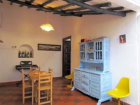 Casa Yerbabuena - Rustiko