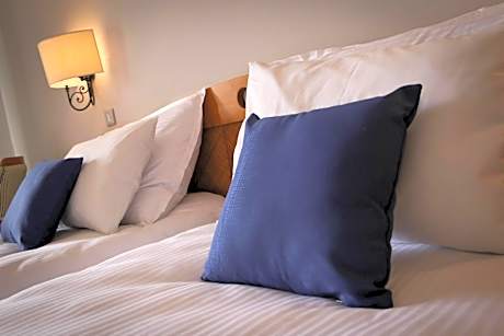 Double or Twin Room with Bay View