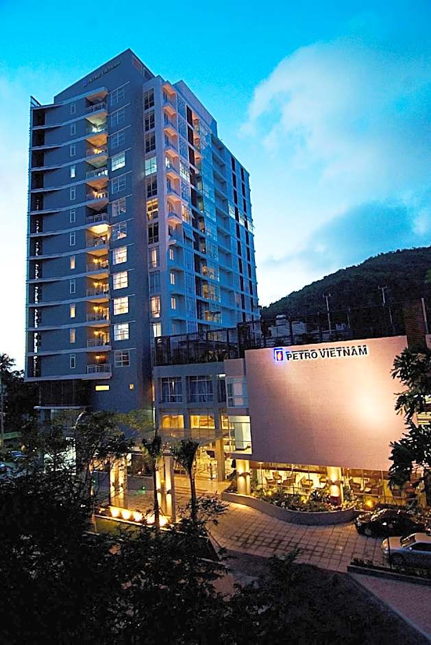 Petro Hotel