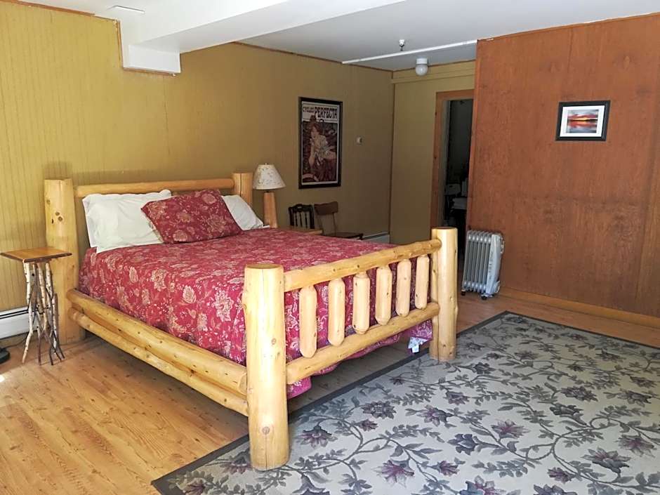 Photo 1 of 5 of Standard 1 Queen Bed
