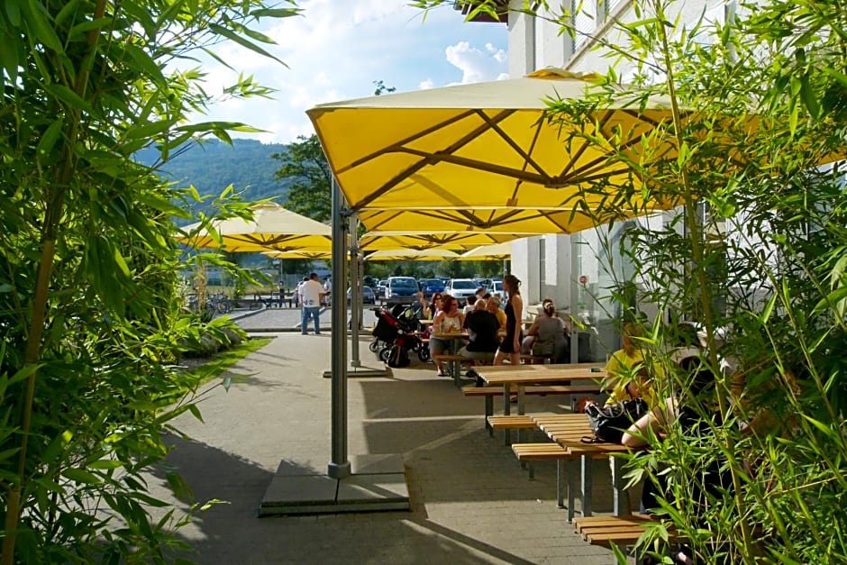 Swiss Hostel Lago Lodge