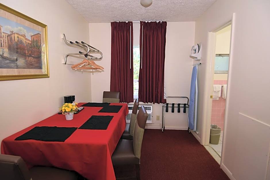 Knights Inn Oswego East