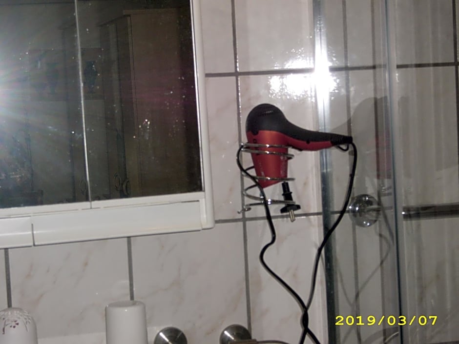 B & B Gross Methling