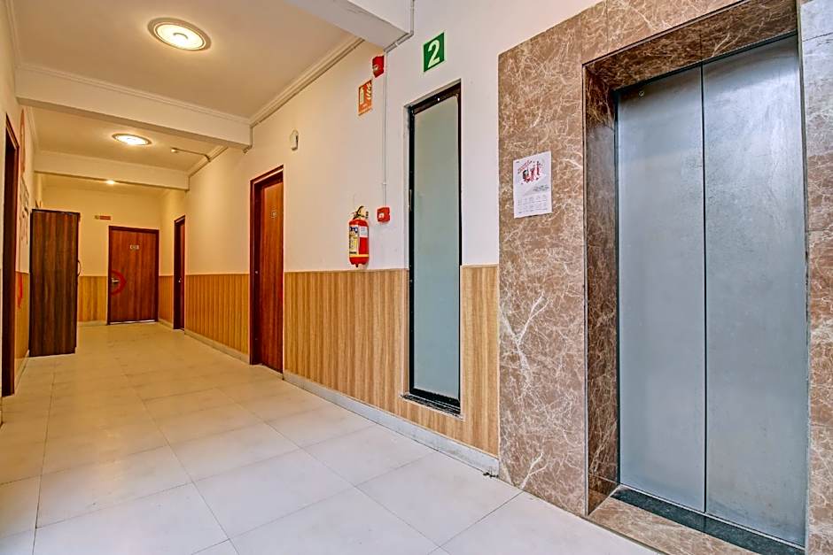 Super OYO Townhouse 702 Kachnar House Vikas Nagar – Lucknow, 