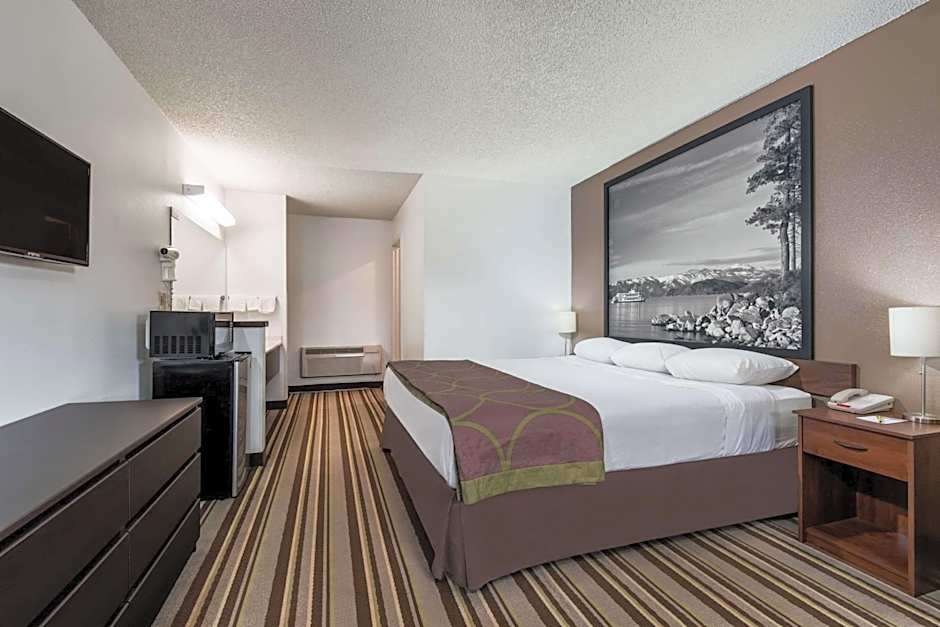 Super 8 by Wyndham Fernley