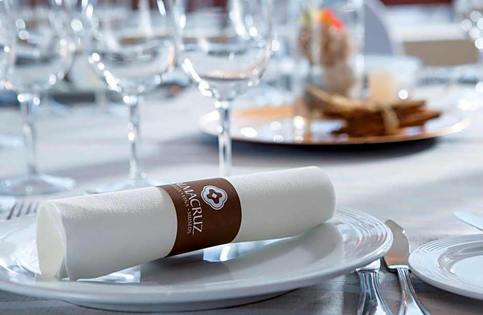 Hotel Almacruz and Convention Center