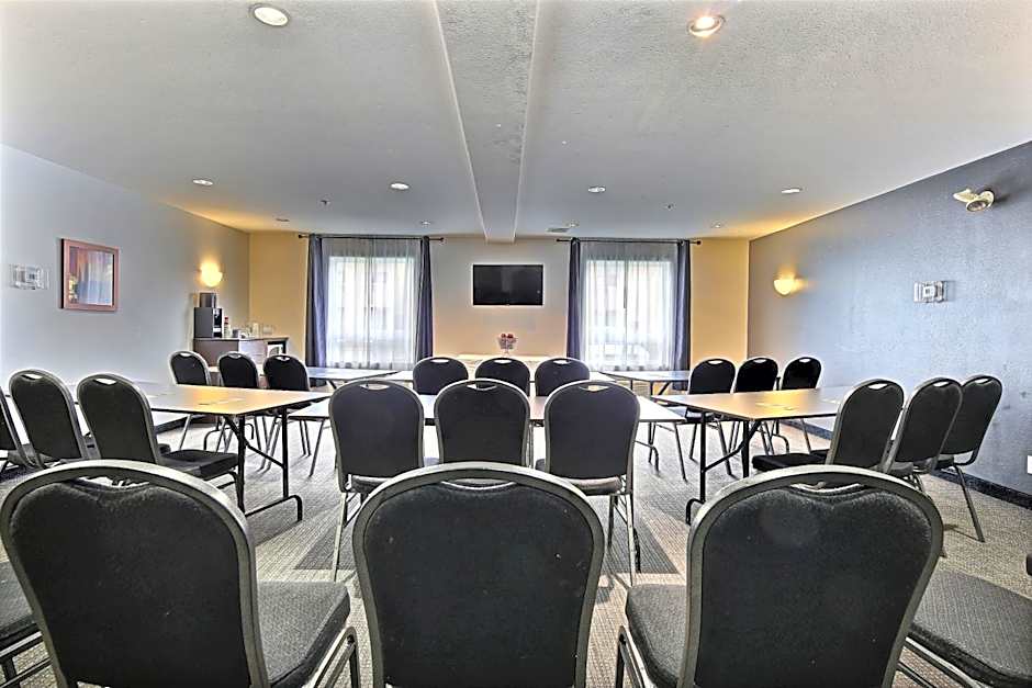 Super 8 by Wyndham Quebec City