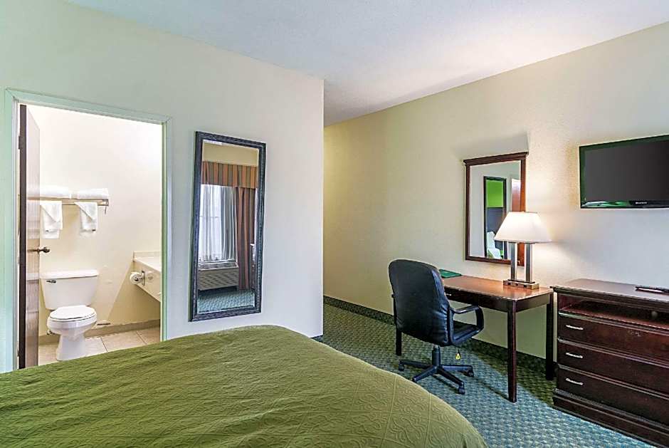 Quality Inn & Suites near I-80 and I-294