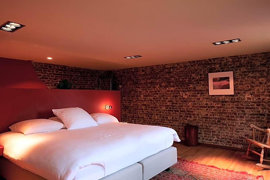 Chambre d'Amis by Alix