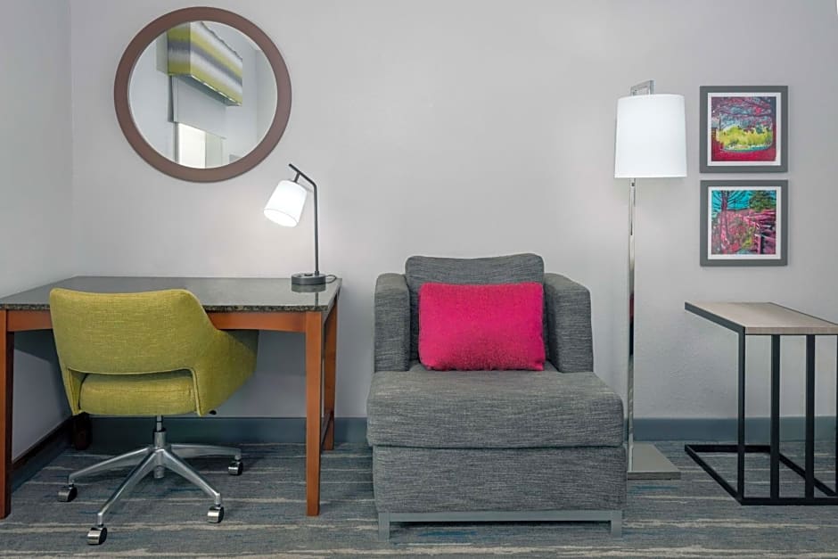 Hampton Inn By Hilton & Suites Winston-Salem/University Area