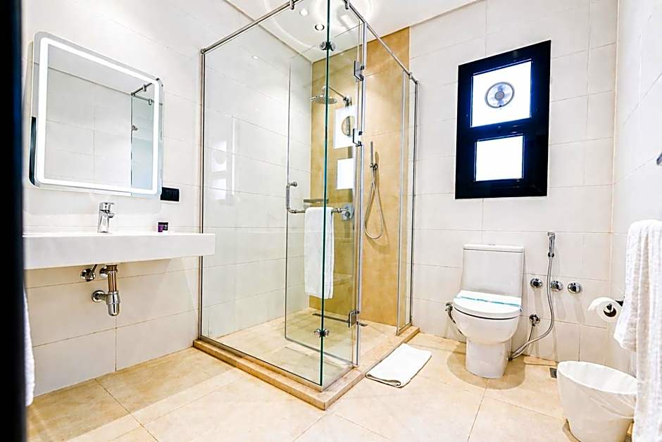 NewCity Hotel & Suites