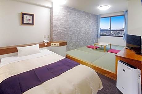 Double Room with Small Double Bed - Non-Smoking