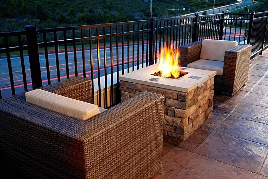 Hampton Inn By Hilton and Suites Pittsburgh/Settlers Ridge, PA