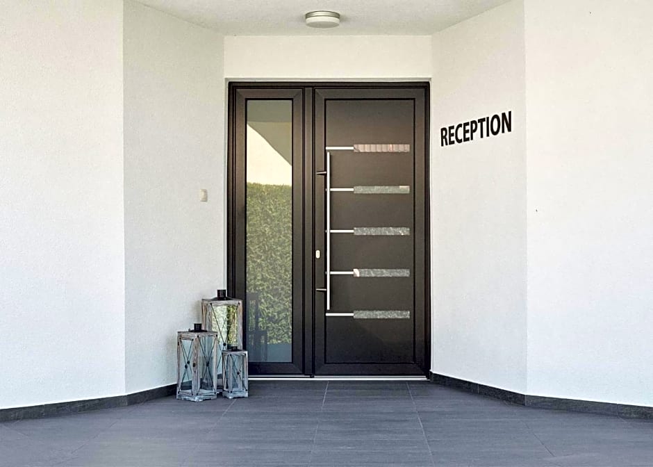 Lorelei Pension Adults Only