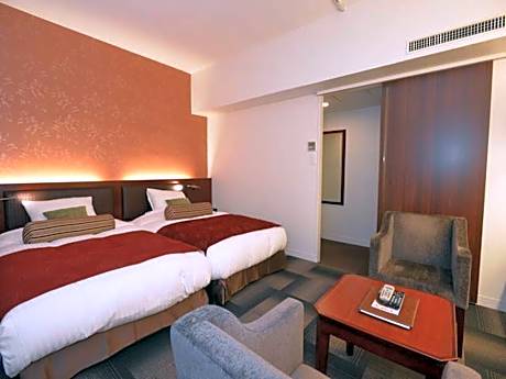 Grande Twin Room - Non-Smoking