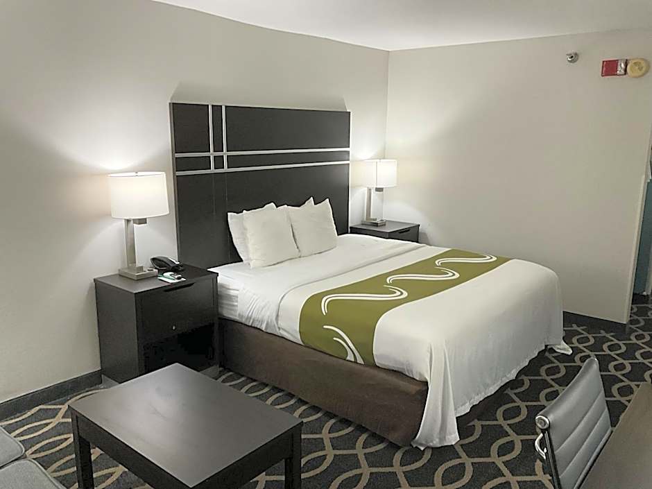 Photo 1 of 6 of 1 King Bed Suite