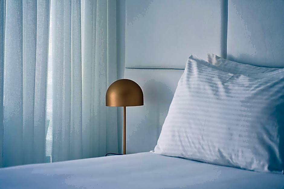 Hotel Napa Suites (Adults Only)