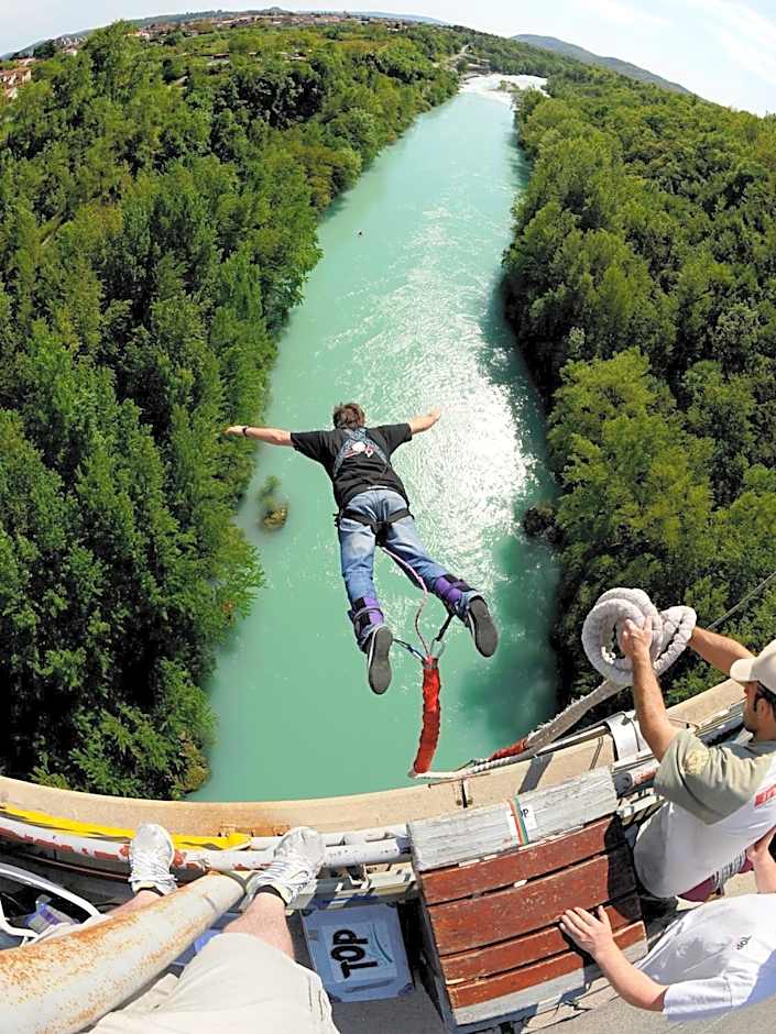 Lipa, Hotel & Bistro