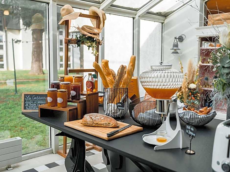 Mercure Parc Du Coudray Demeure De Campagne