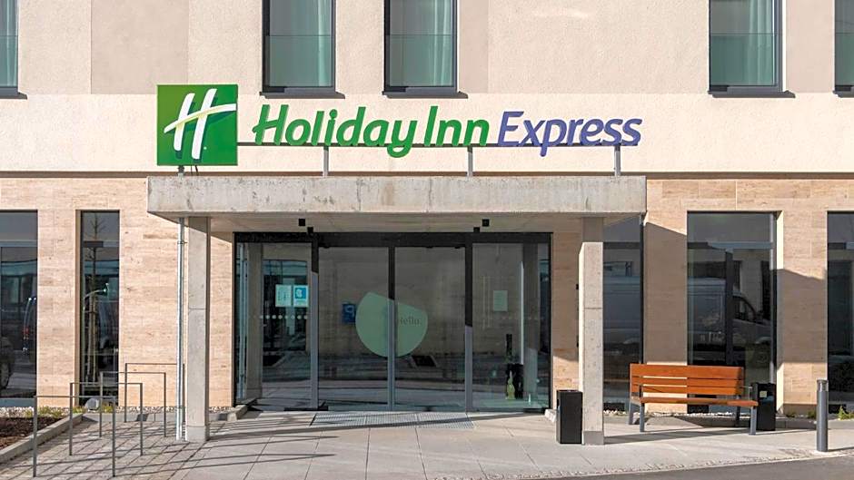 Holiday Inn Express Munich North By IHG