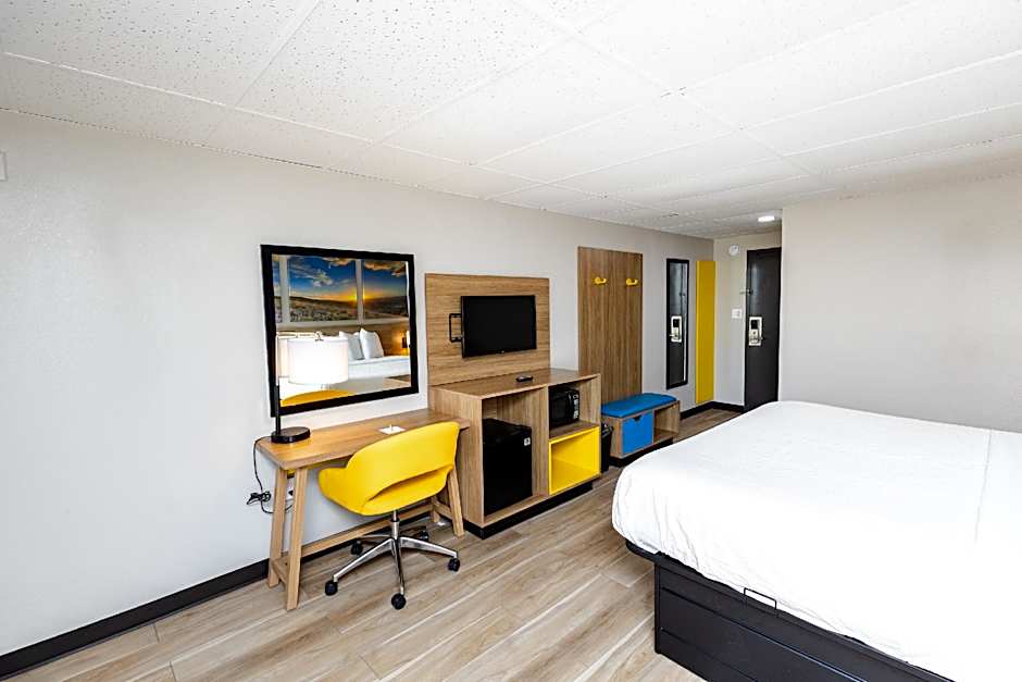 Days Inn by Wyndham Sharonville