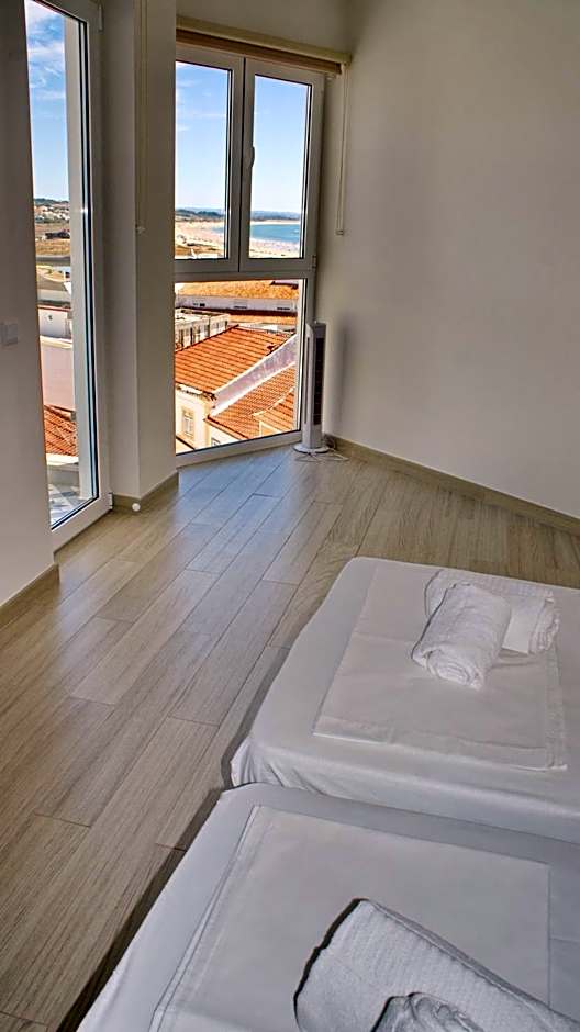 Topcity Hostel & Suites