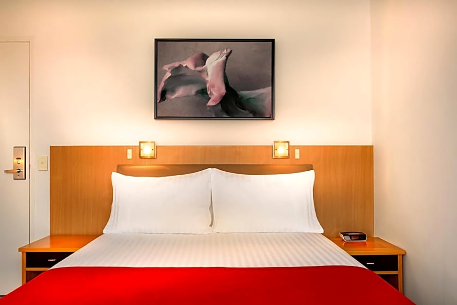 BEST WESTERN PLUS Travel Inn