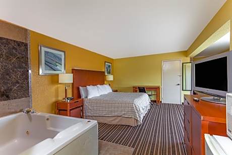 King Room with Spa Bath