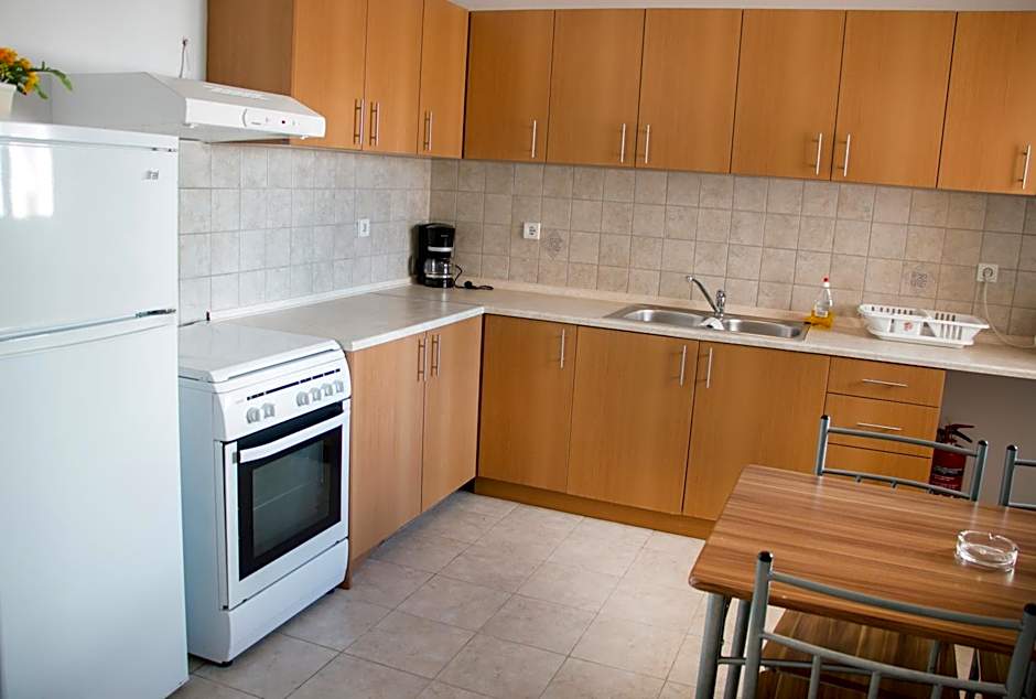 Gennadi Gardens Apartments & Villas