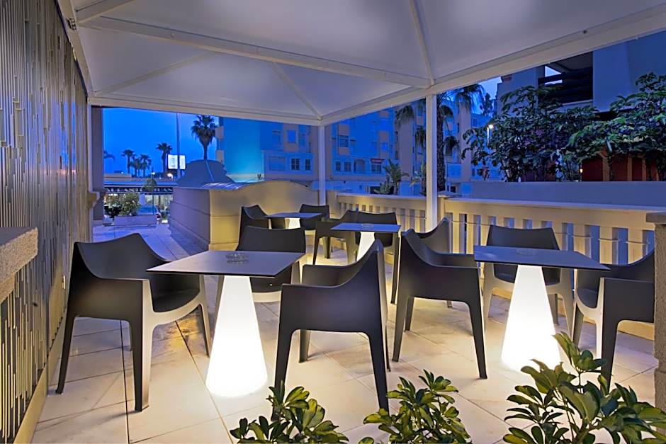 Elba Motril Beach & Business Hotel