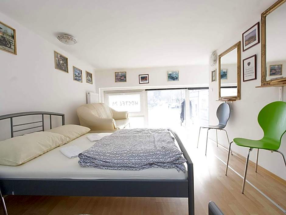 Hostel 24