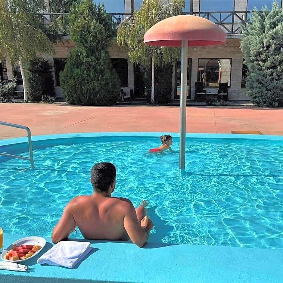 Hotel La Scoica Land