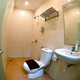 RedDoorz Plus @ Grand Pacifik Hotel Makassar