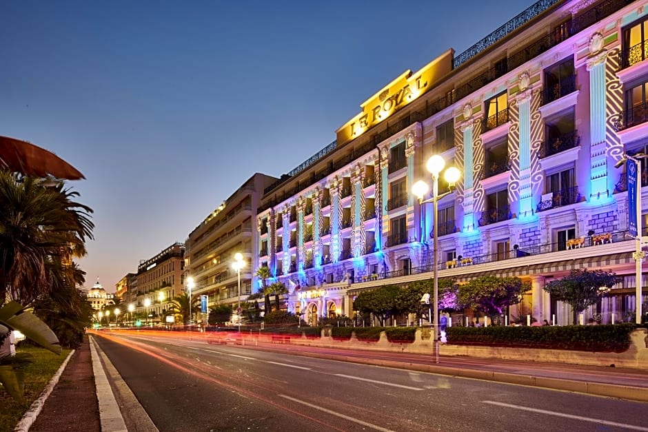 Hôtel Le Royal Promenade des Anglais