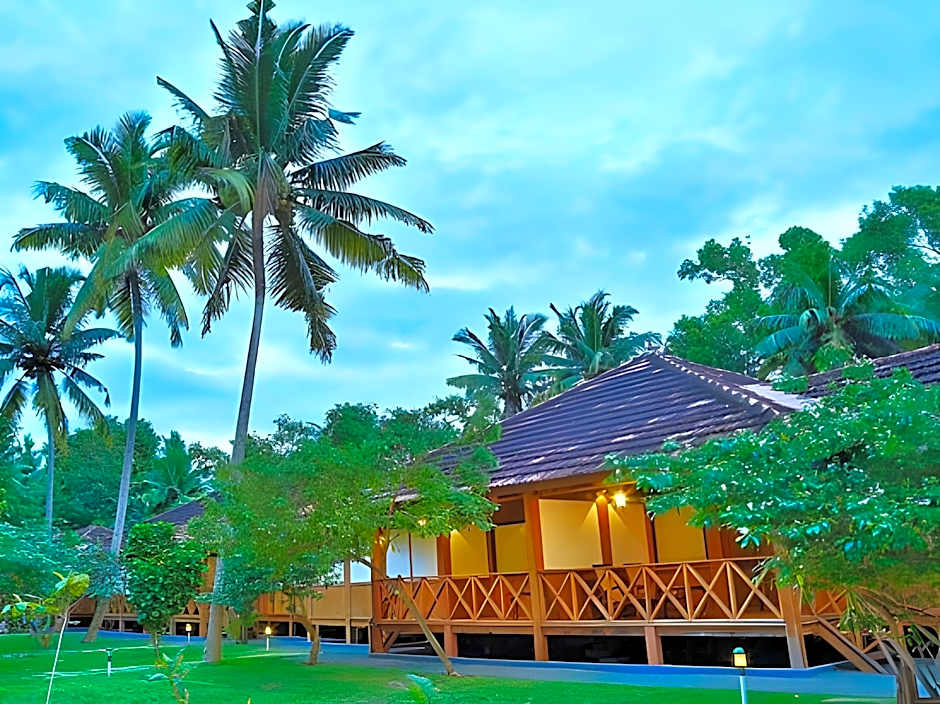 Estuary Sarovar Premiere Poovar Island