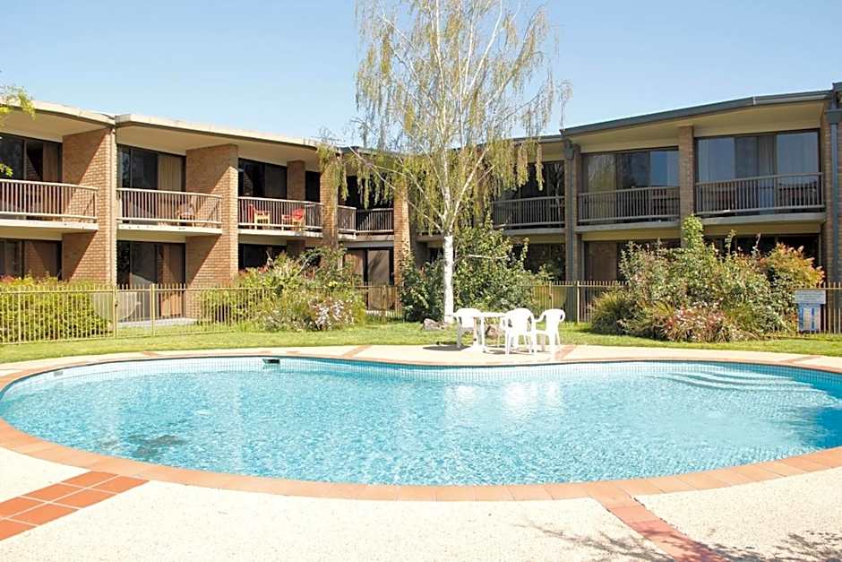 Sandown Regency Hotel & Apartments