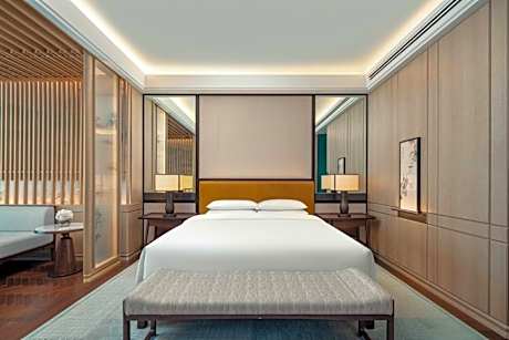 King Room with City View