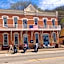 The Burlington Hotel & Bar - Alma WI