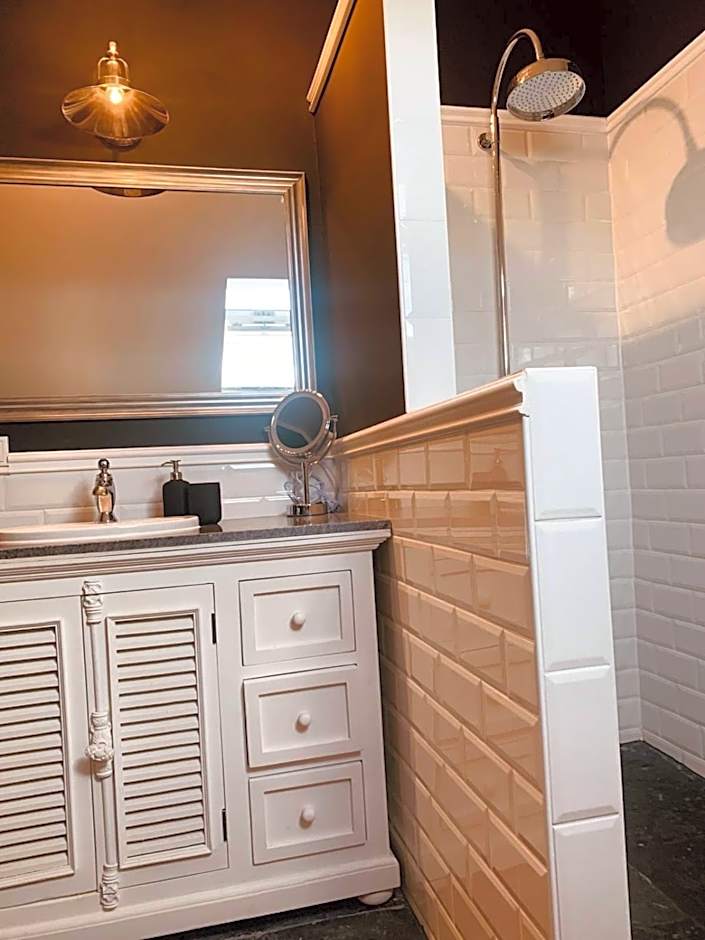 The Hampton Hock's - Wellness & Wine