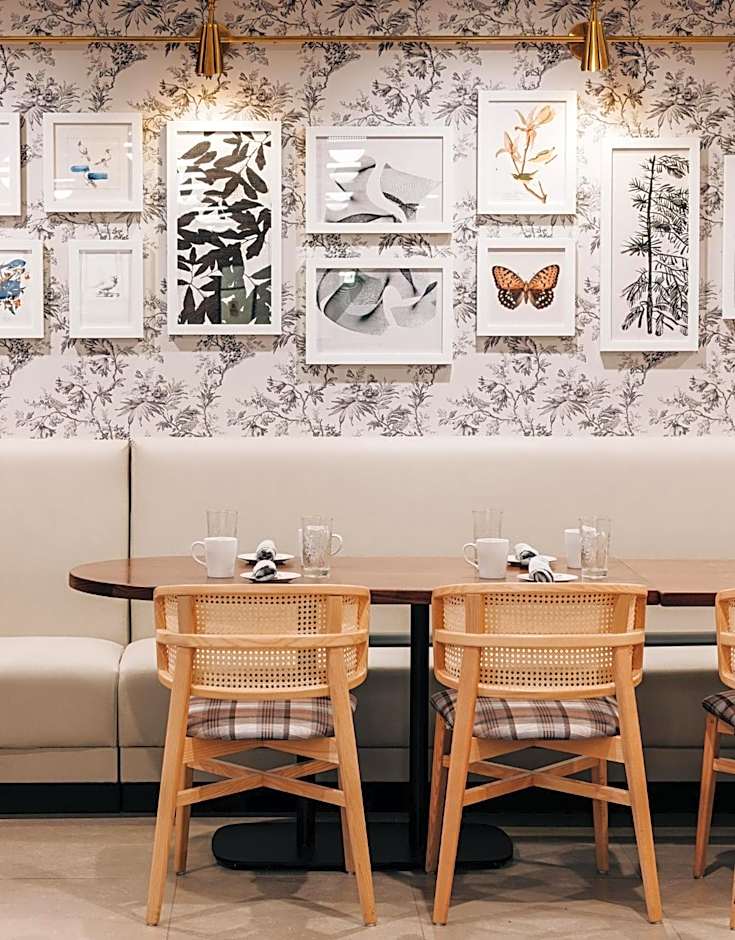 Crowne Plaza Louisville Airport Expo Ctr By IHG