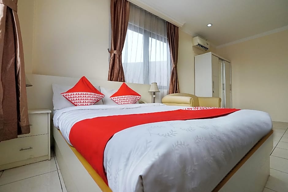 OYO 306 Koen Residence Near RS Gandaria