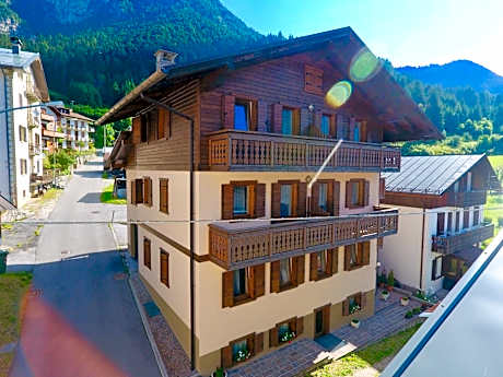 Ajarnola Locazioni Turist