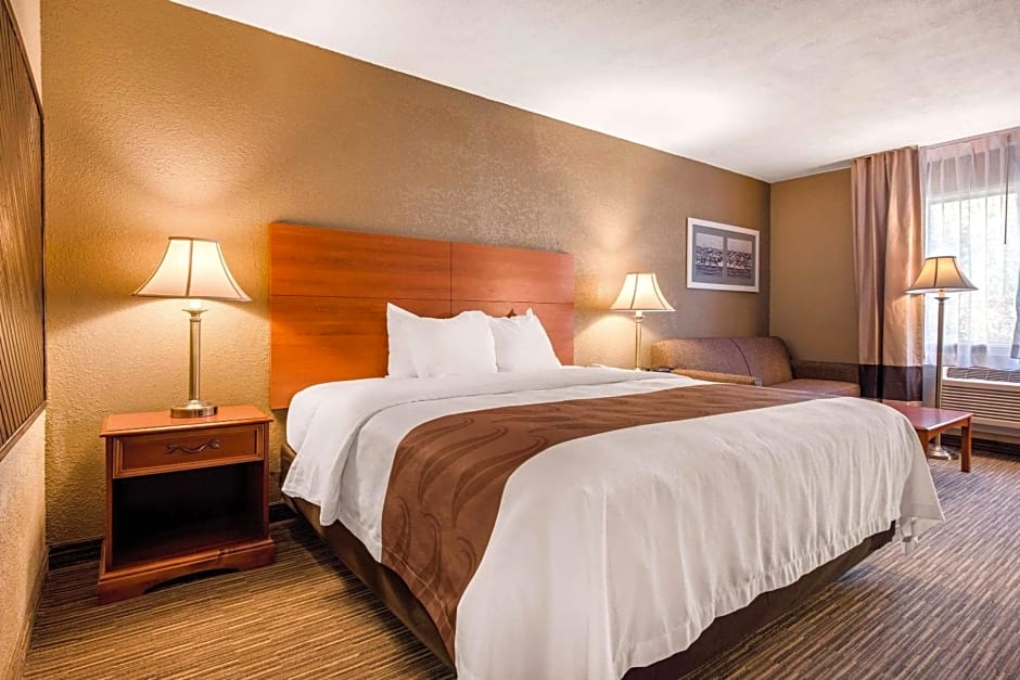 Quality Inn New Castle