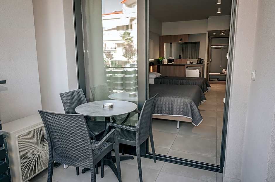 Elizabeth Queen Luxury Rooms